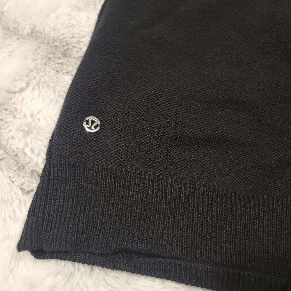 Lululemon Tied To You Sweater, size 4